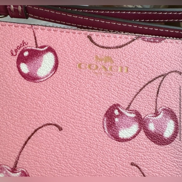 NEW! Coach Corner Zip Wristlet With Cherry Print Wristlet Clutch Wallet 🍒 - Picture 6 of 17